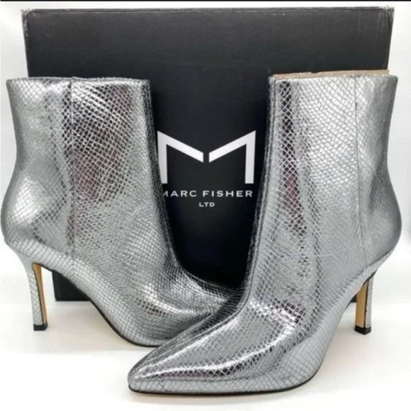 Marc Fisher LTD 7.5
Kendry 2 - Picture 2 of 8